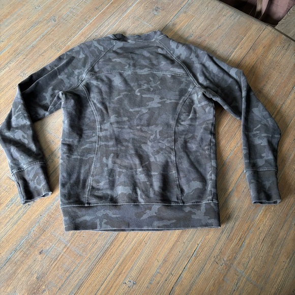 Lululemon athletica size 6 incognito camo multi camo scuba crew - Picture 8 of 13